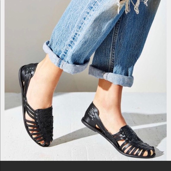 urban outfitters huarache sandals